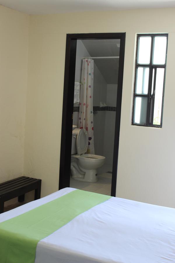 Hotel D'Lina Princess Suites San Cristobal de las Casas Bagian luar foto