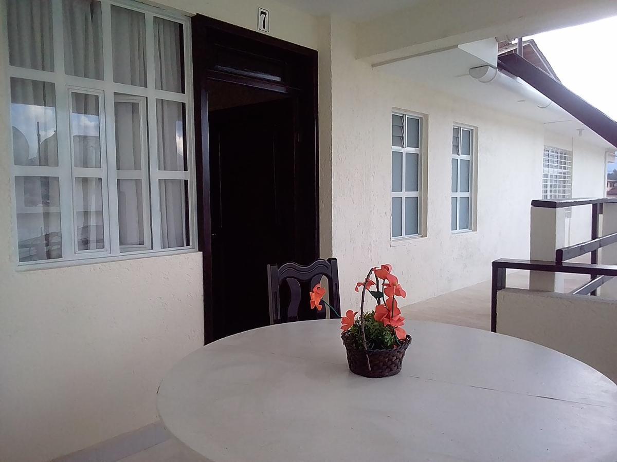 Hotel D'Lina Princess Suites San Cristobal de las Casas Bagian luar foto